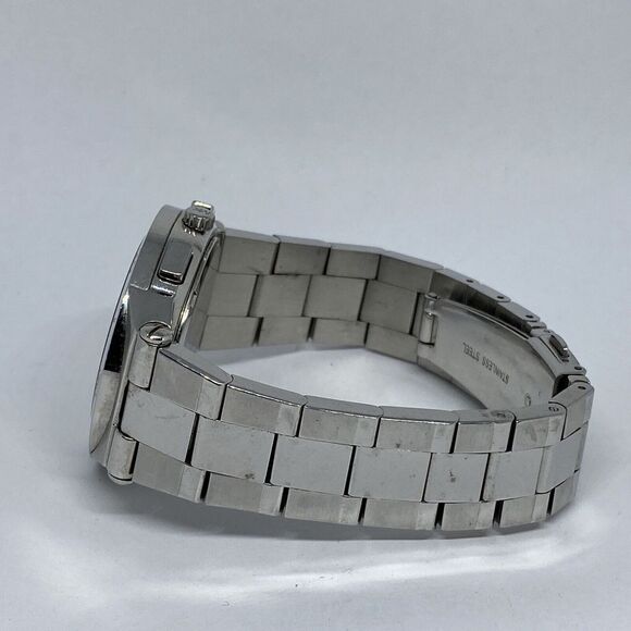 Michael Kors Wyatt MK5932 Women's Silver Stainless Steel Analog Dial Watch VK15 - Picture 9 of 12